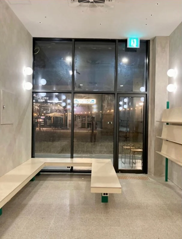 유리창 청소 전